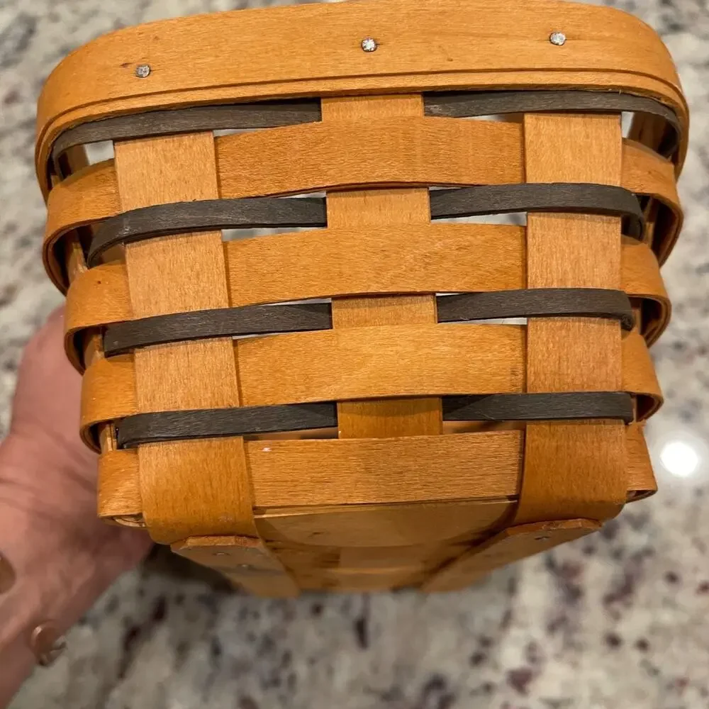 Vintage 1996 Basket Handwoven 10